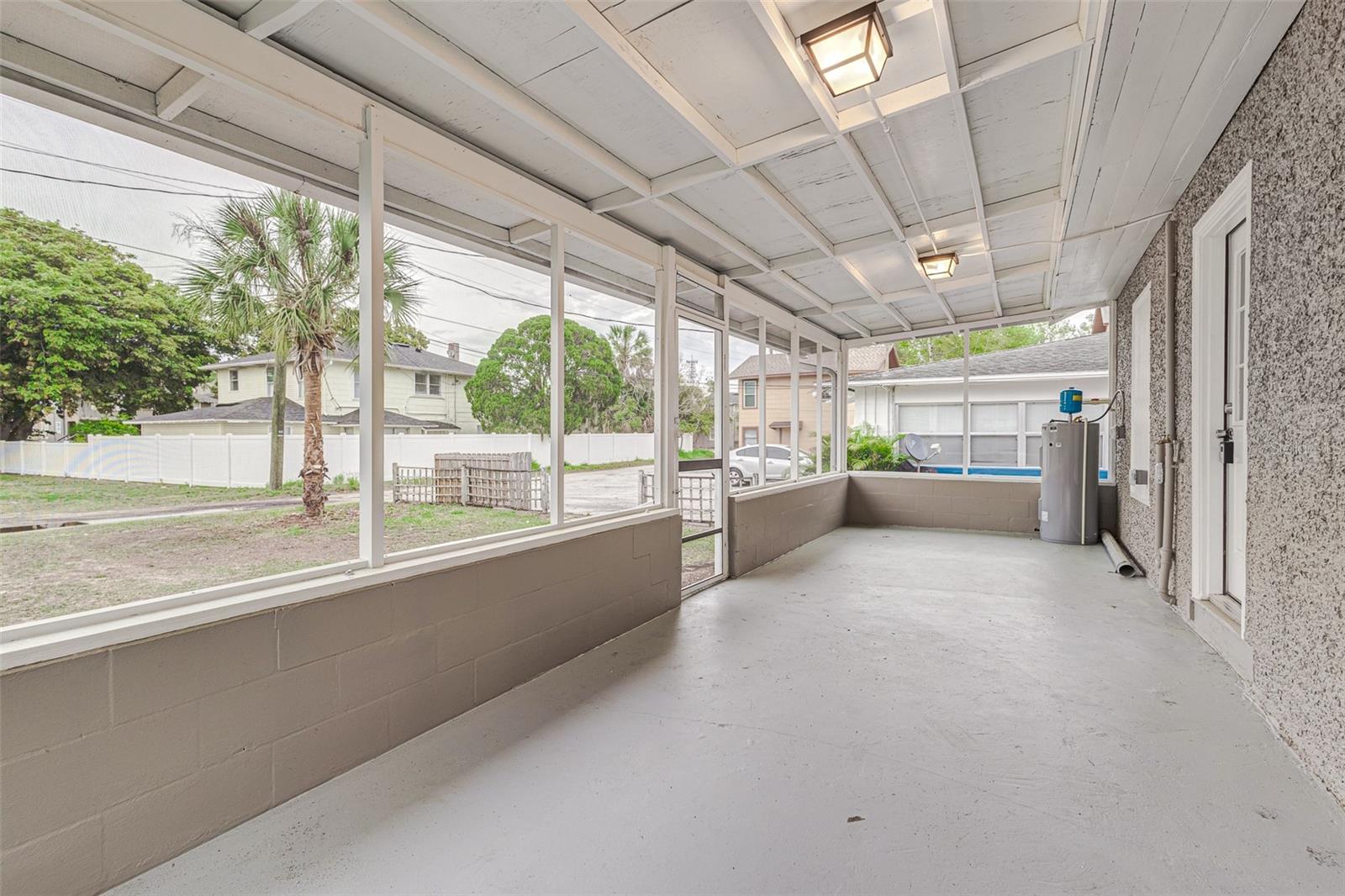 653 AVENUE A SW, WINTER HAVEN, FL, 33880