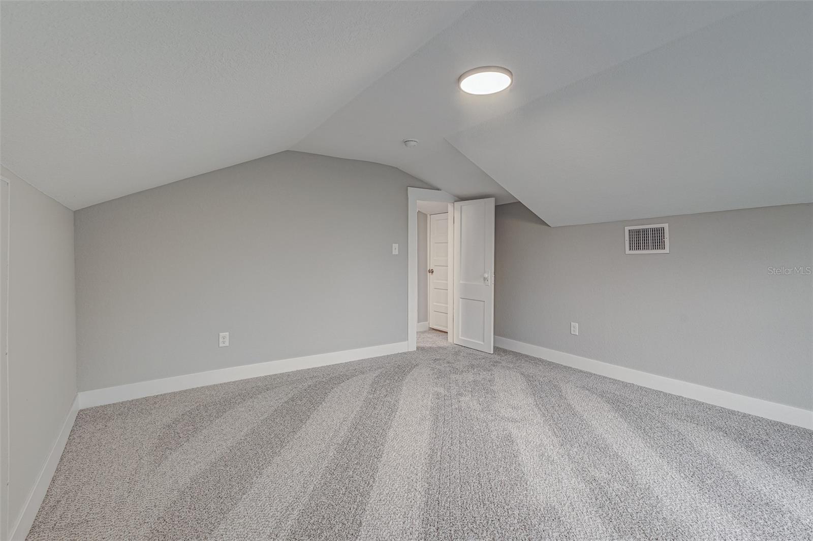 653 AVENUE A SW, WINTER HAVEN, FL, 33880