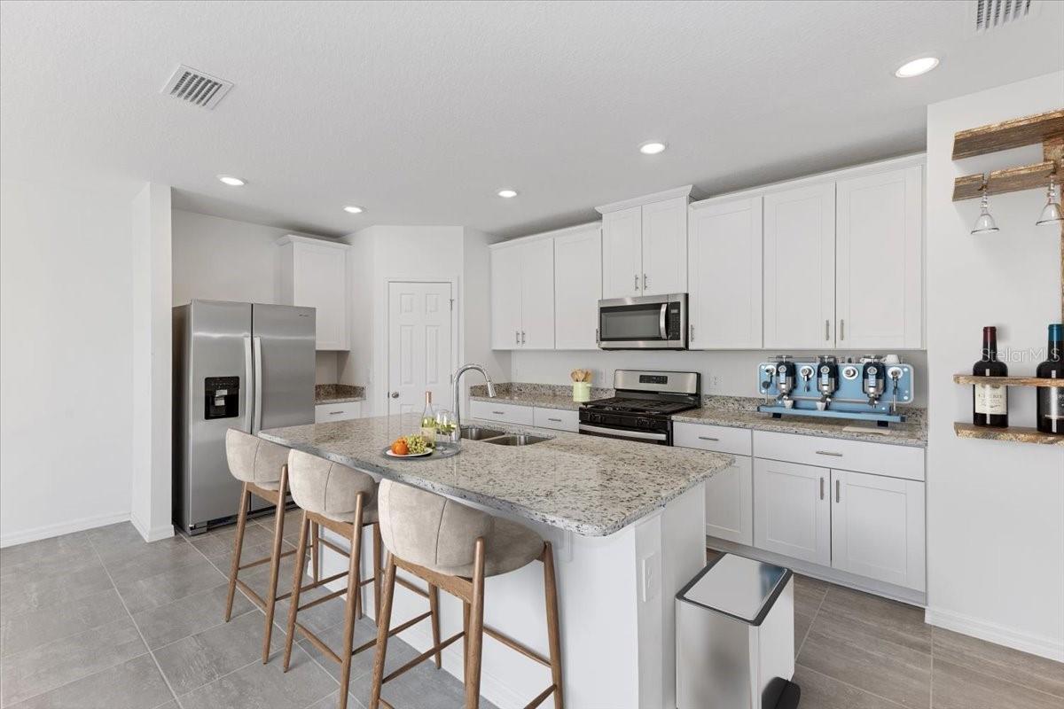 2946 SUNSTAR DR, SAINT CLOUD, FL, 34772