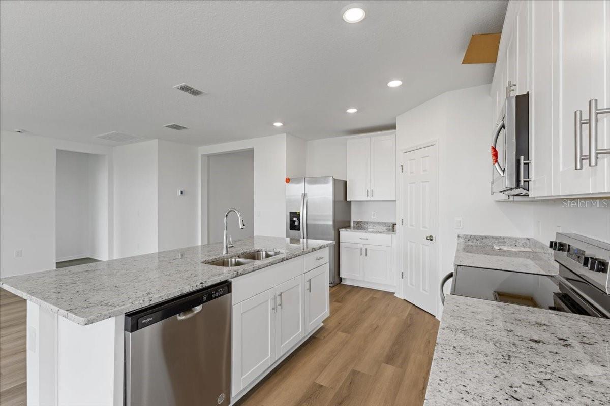 1353 HANOVERIAN DR, LAKE ALFRED, FL, 33850