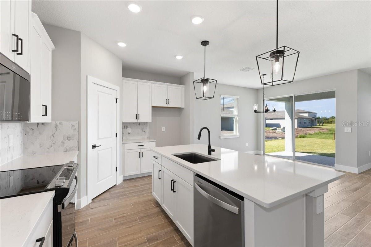 507 SUN CHASER DR, NOKOMIS, FL, 34275