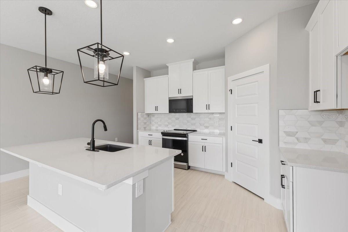 522 SUN CHASER DR, NOKOMIS, FL, 34275