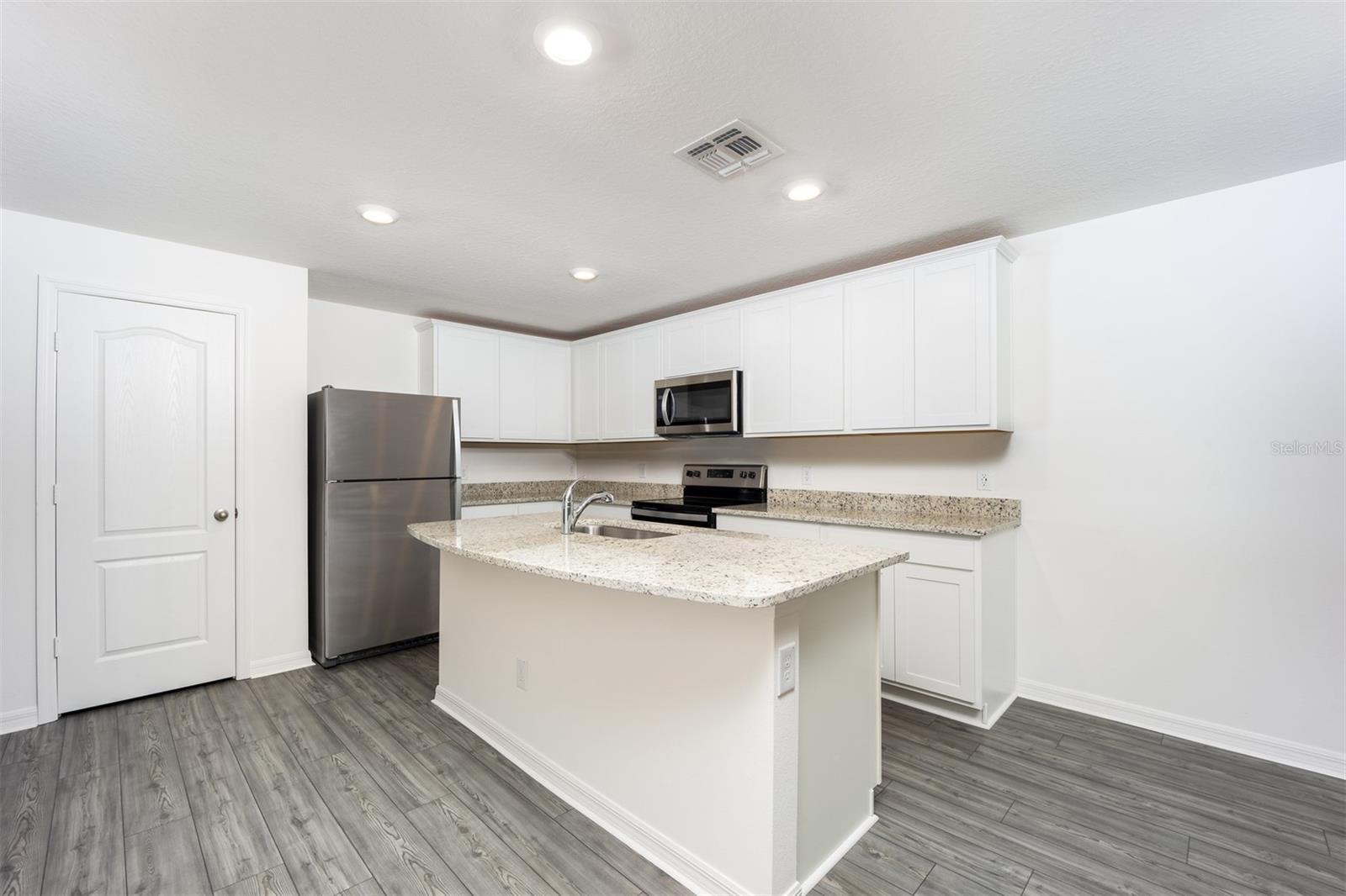 3199 SEVILLE ST, LAKE ALFRED, FL, 33850