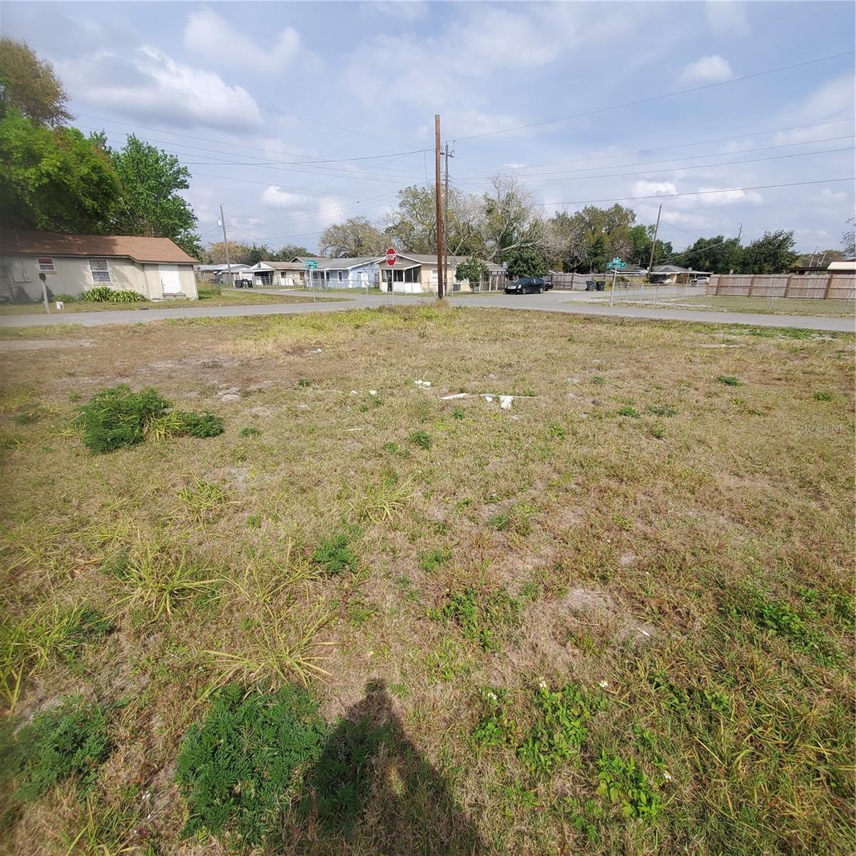 320 ARMOUR AVE, AUBURNDALE, FL, 33823