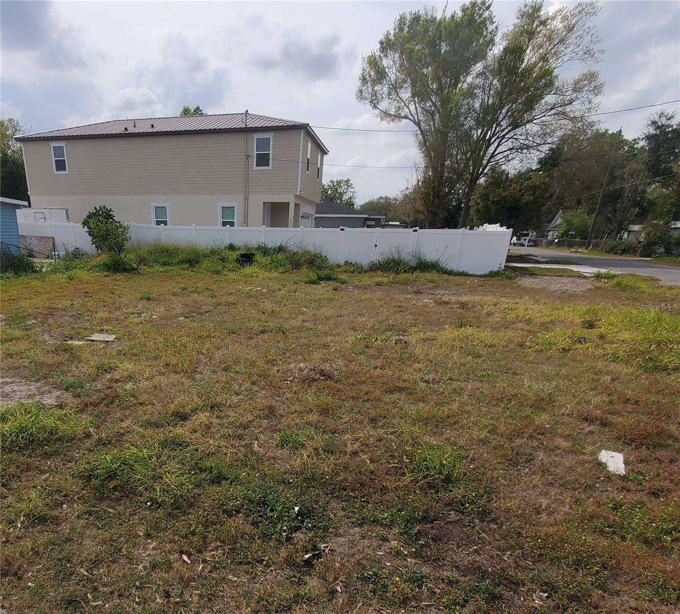 320 ARMOUR AVE, AUBURNDALE, FL, 33823