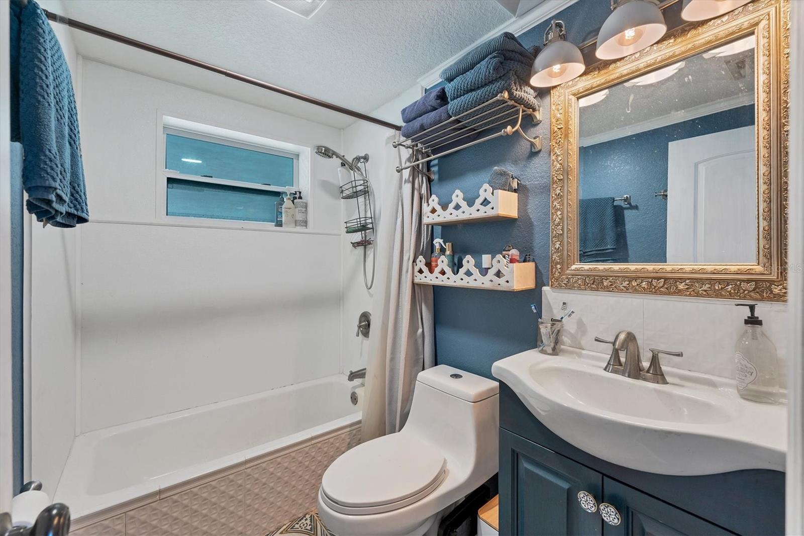 380 W WENTWORTH ST, ENGLEWOOD, FL, 34223