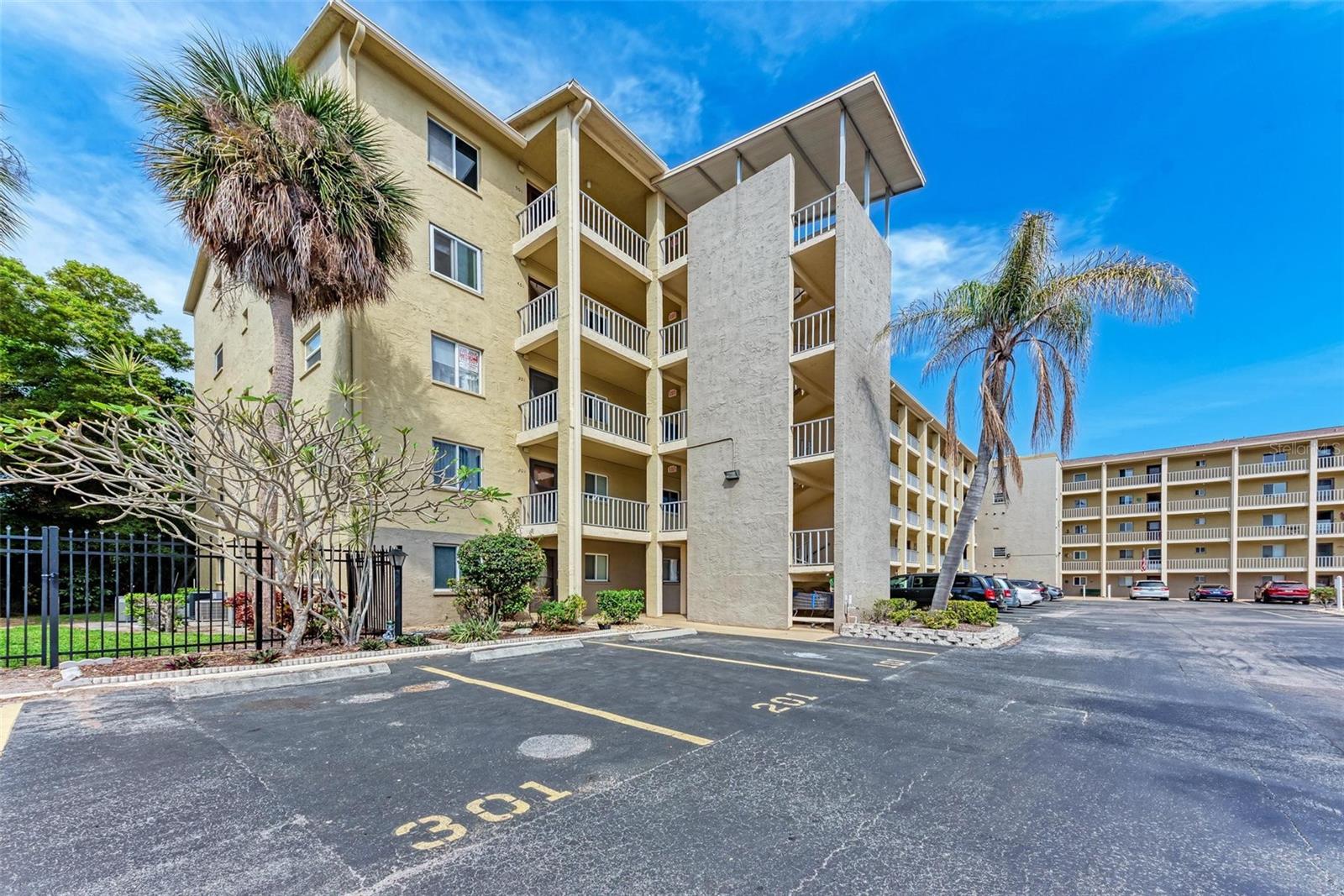 3514 LAKE BAYSHORE DR #k-108, BRADENTON, FL, 34205