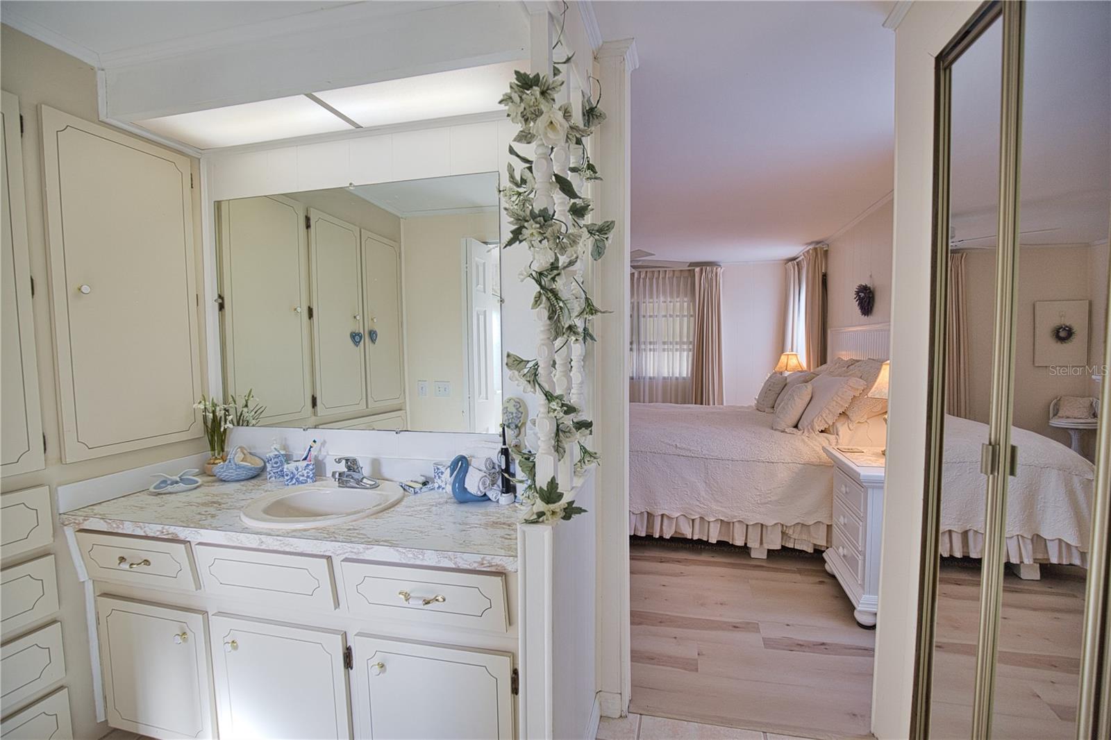 648 BUENOS, NORTH PORT, FL, 34287