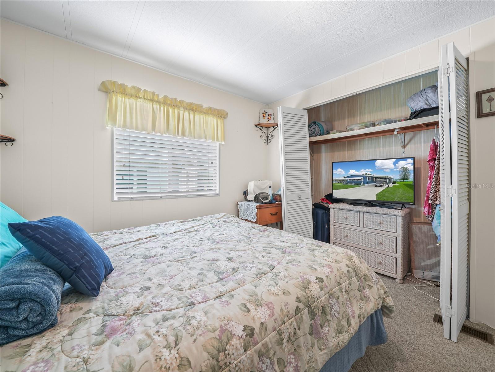 P4929576 Property Photo