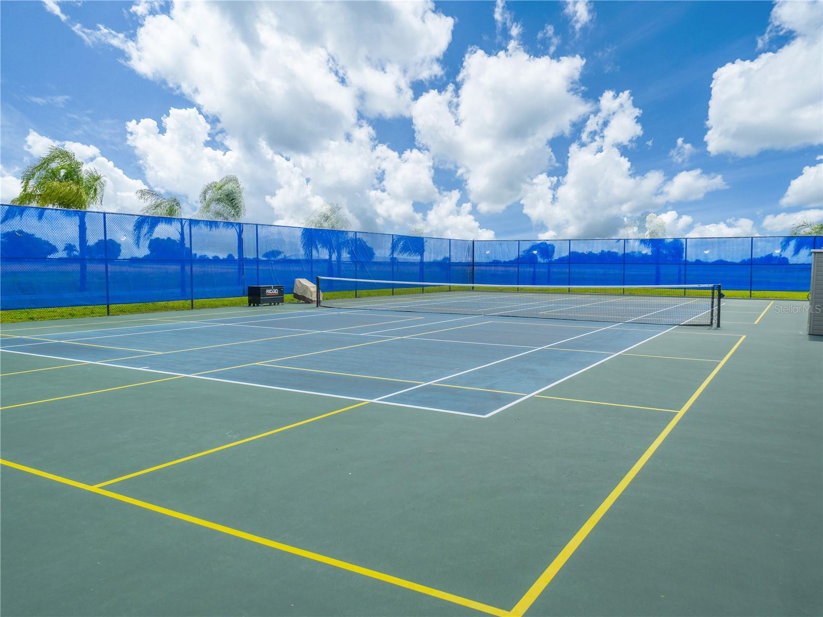 P4929576 Property Photo