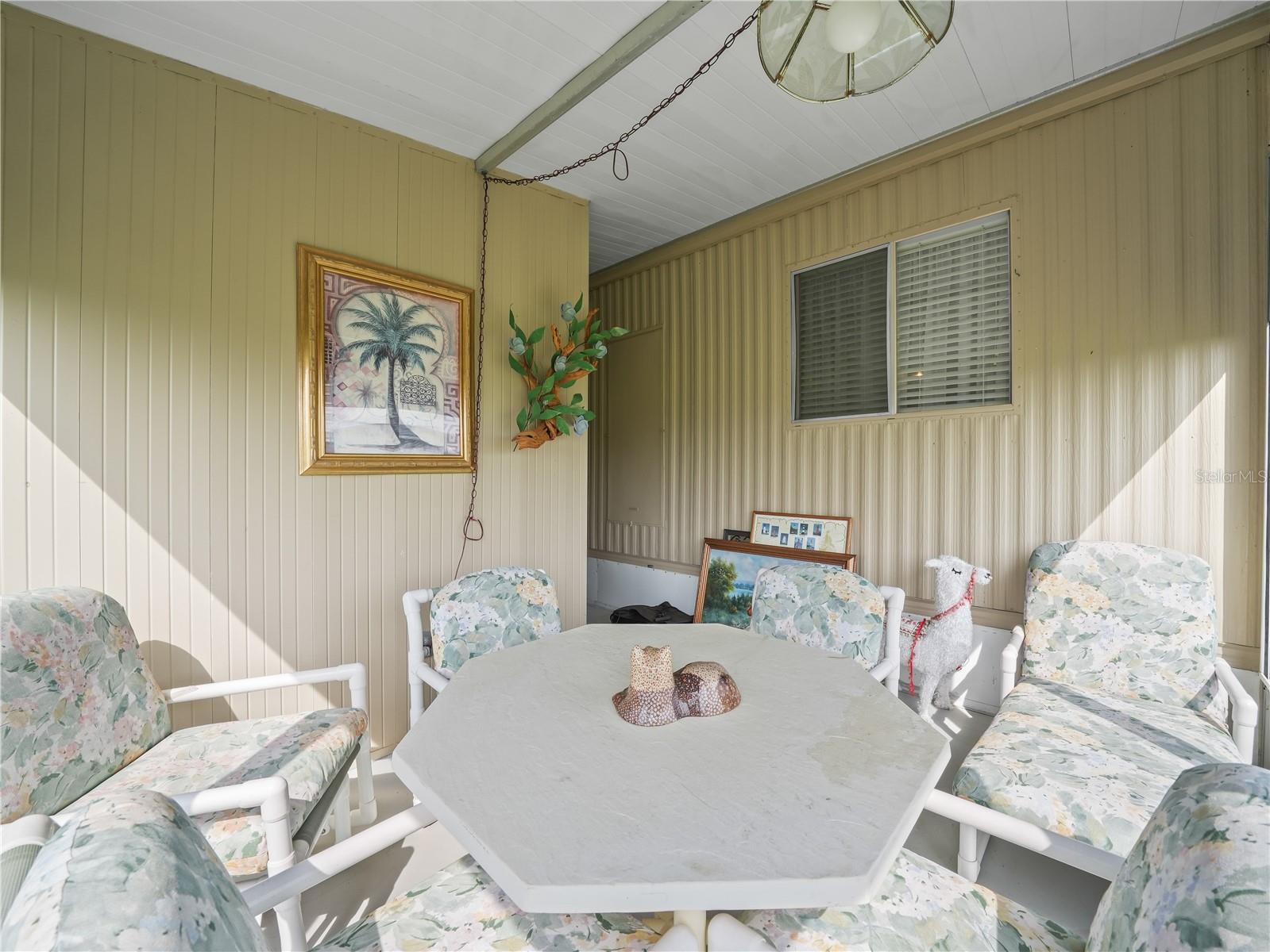 P4929576 Property Photo