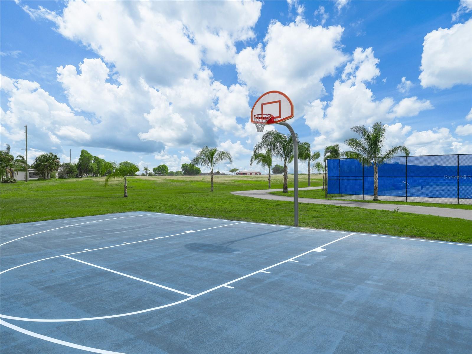 P4929576 Property Photo