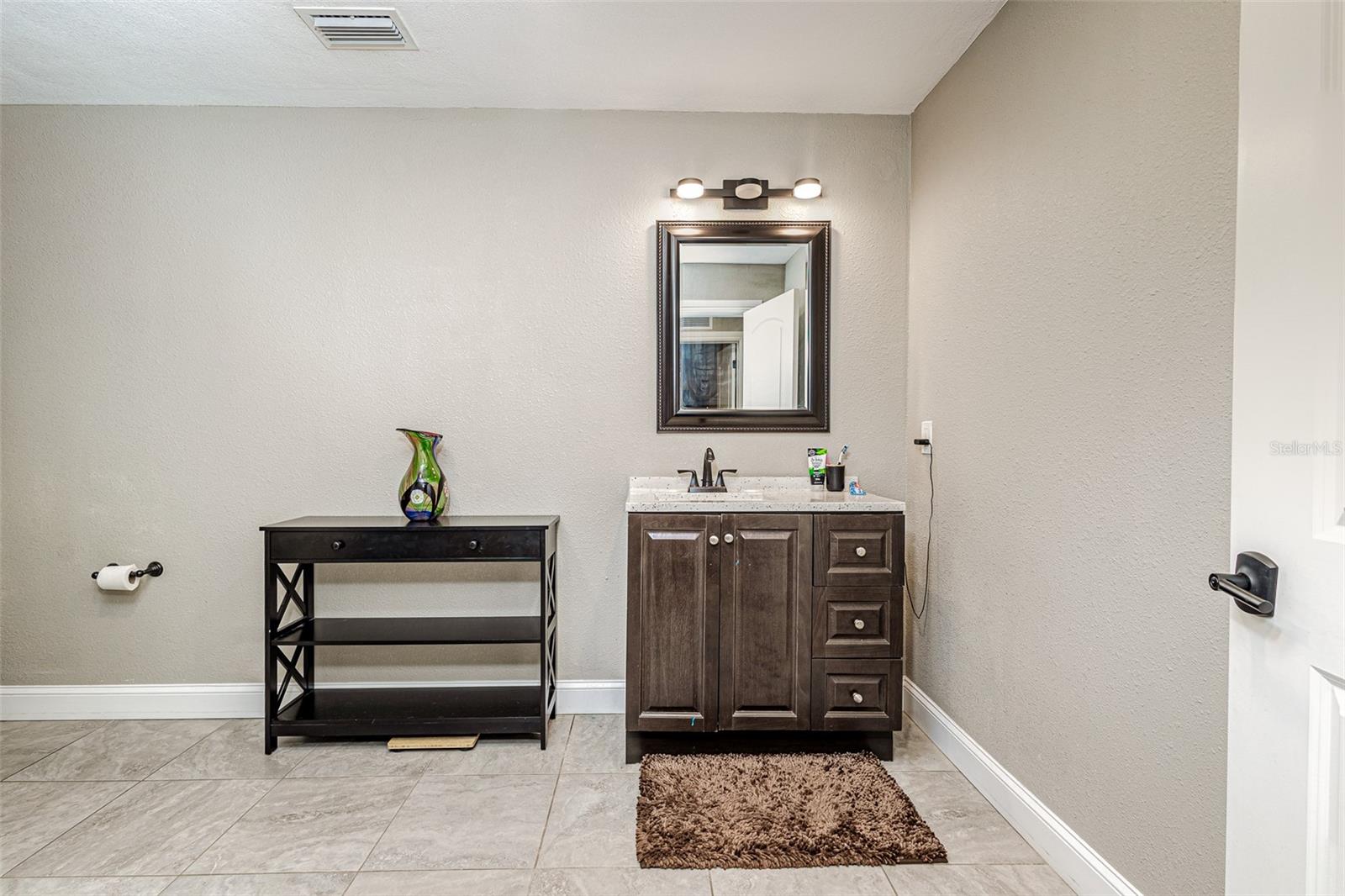 6628 1ST ST N, ST PETERSBURG, FL, 33702