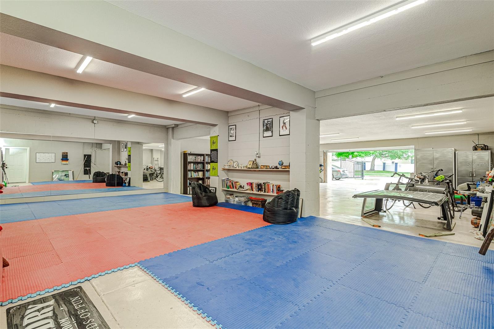 6628 1ST ST N, ST PETERSBURG, FL, 33702