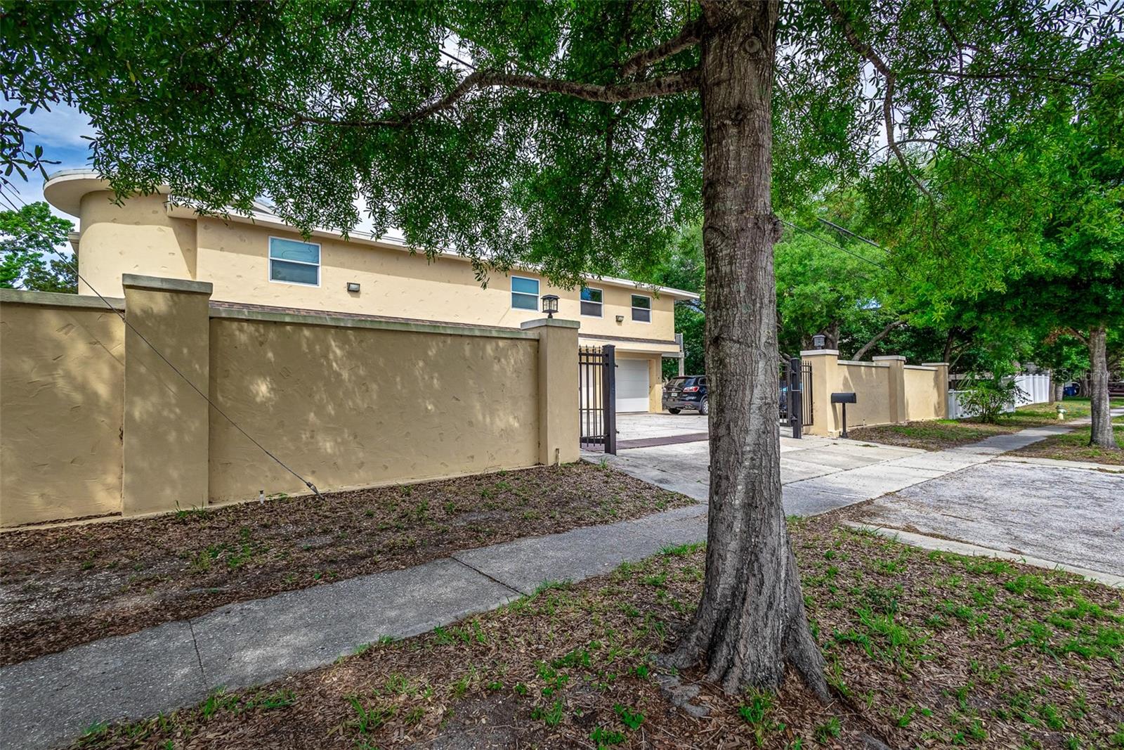 6628 1ST ST N, ST PETERSBURG, FL, 33702