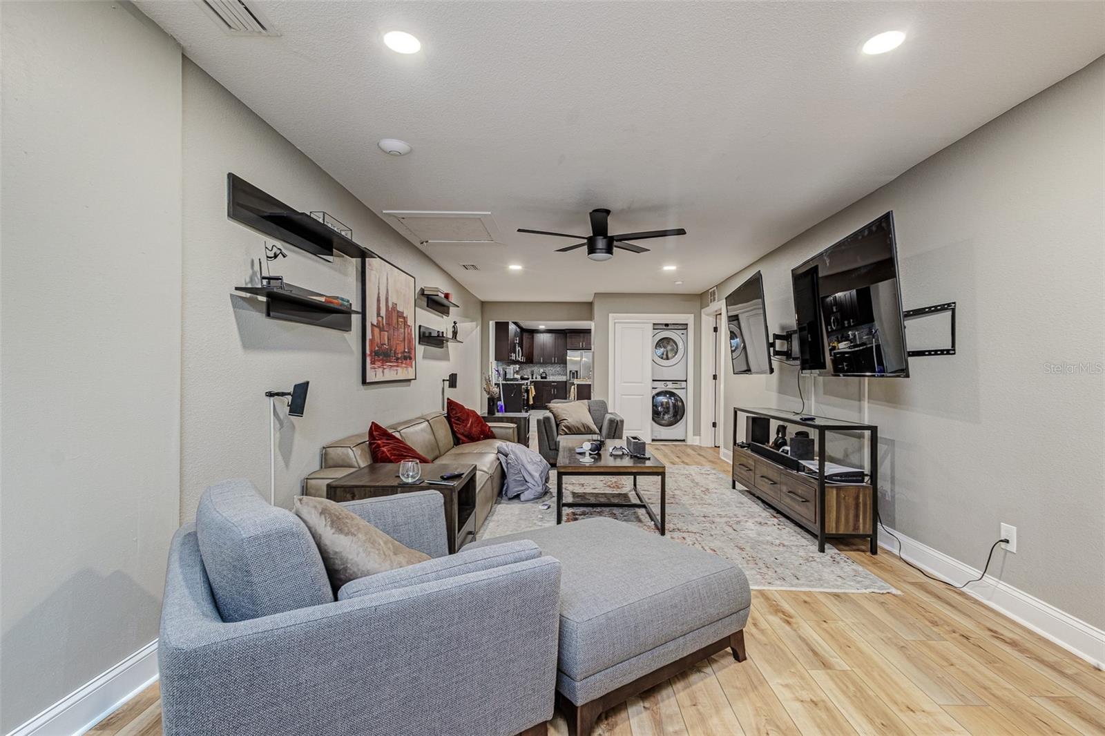 6628 1ST ST N, ST PETERSBURG, FL, 33702