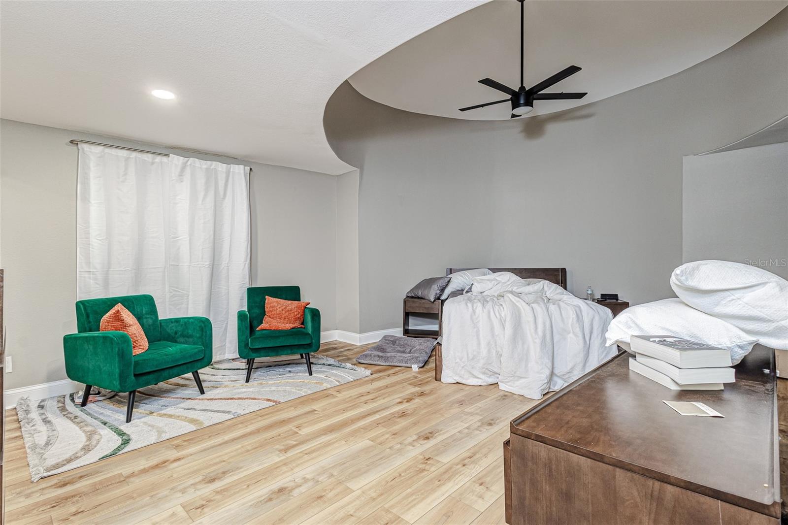 6628 1ST ST N, ST PETERSBURG, FL, 33702