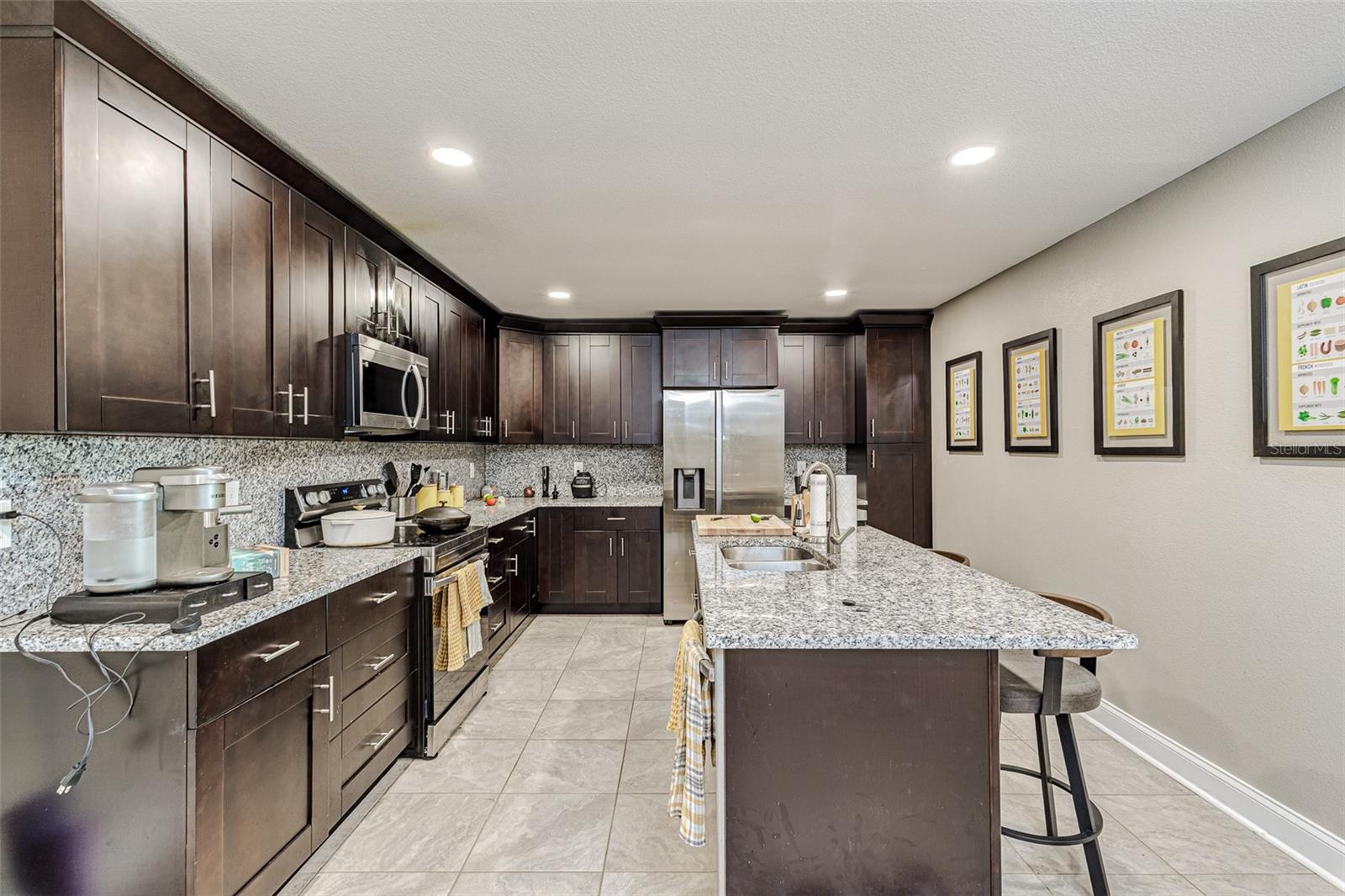 6628 1ST ST N, ST PETERSBURG, FL, 33702