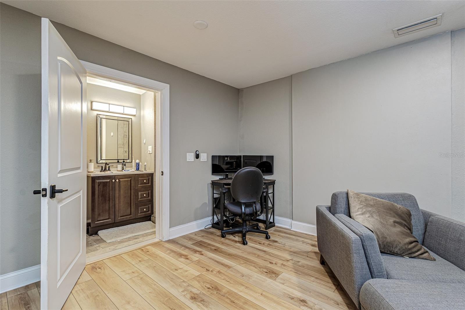 6628 1ST ST N, ST PETERSBURG, FL, 33702