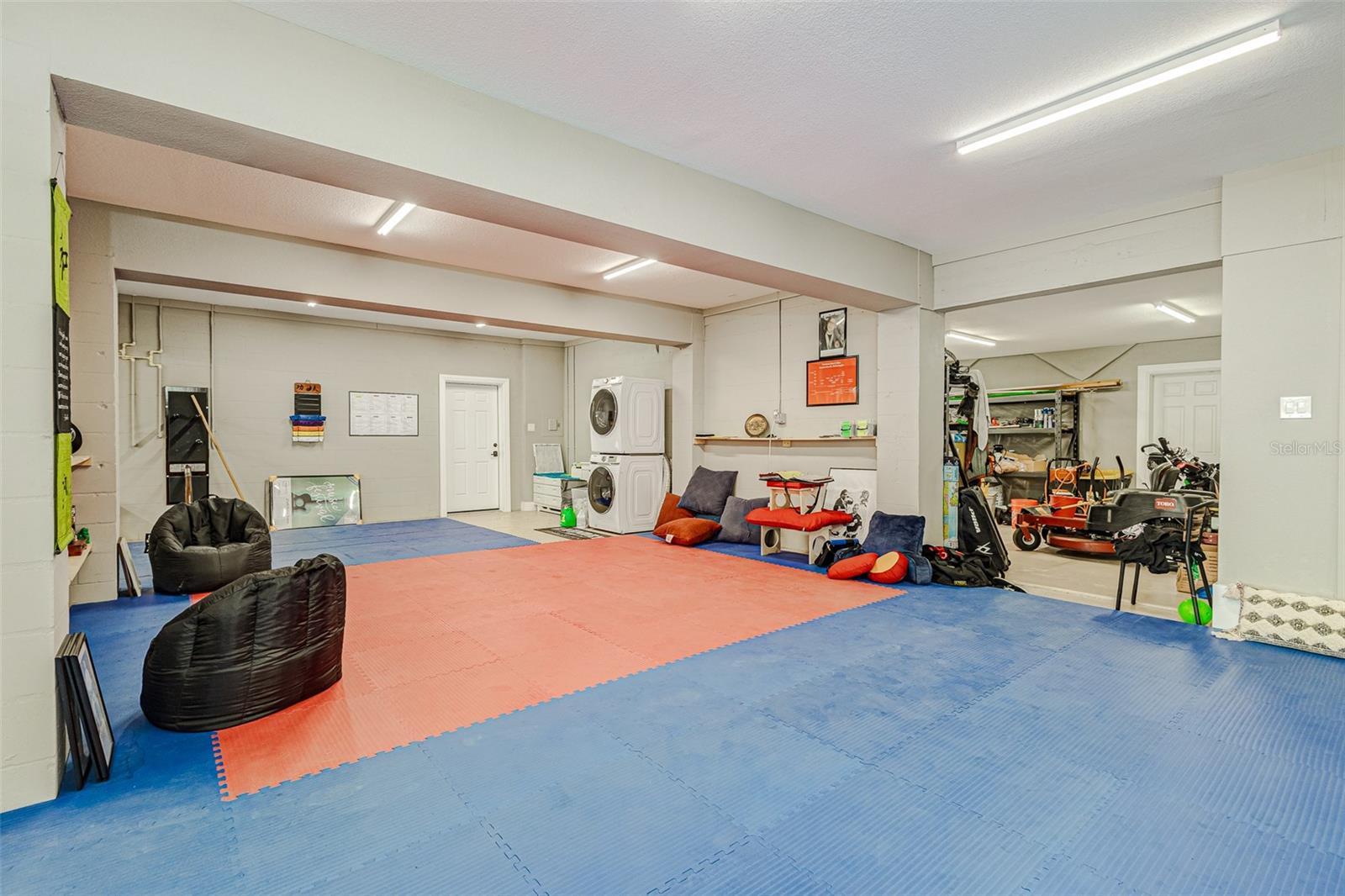 6628 1ST ST N, ST PETERSBURG, FL, 33702