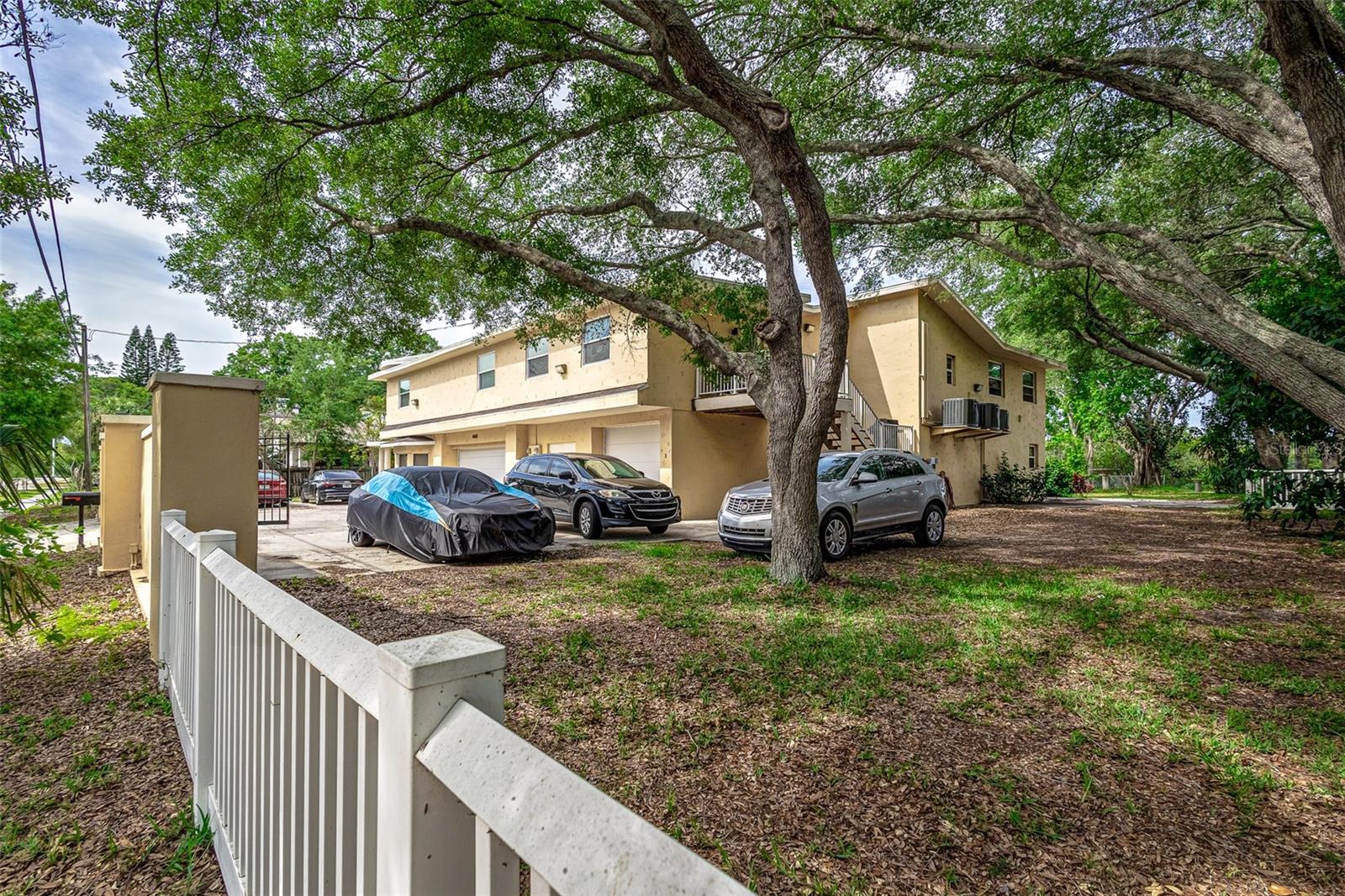 6628 1ST ST N, ST PETERSBURG, FL, 33702