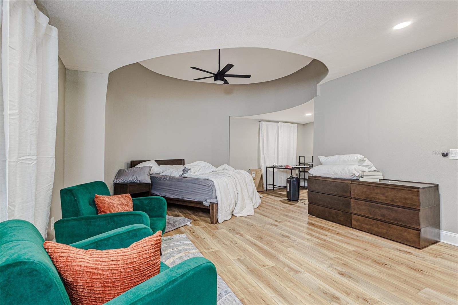 6628 1ST ST N, ST PETERSBURG, FL, 33702