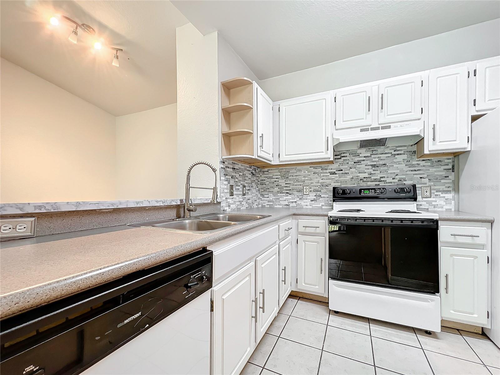 8921 LEGACY CT #306, KISSIMMEE, FL, 34747