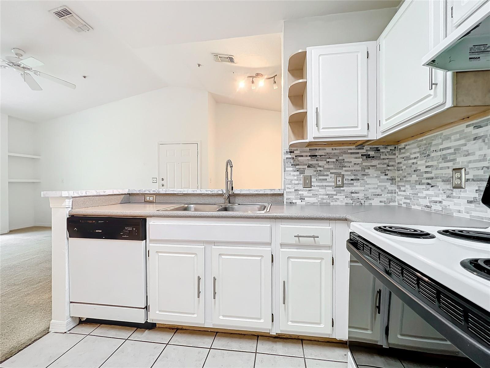 8921 LEGACY CT #306, KISSIMMEE, FL, 34747