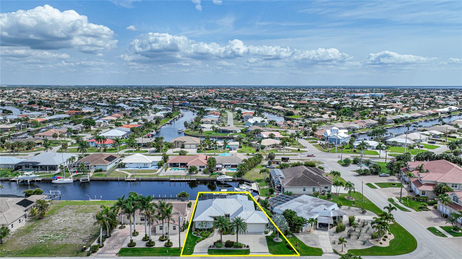 2477 SIERRA LN, PUNTA GORDA, FL, 33950