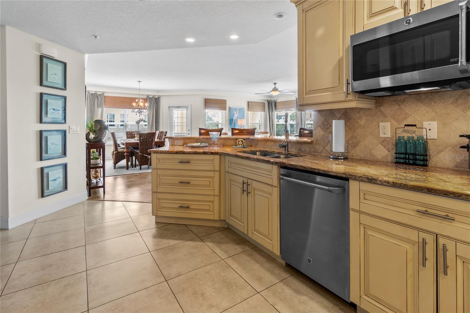 7820 34TH AVE W #201, BRADENTON, FL, 34209