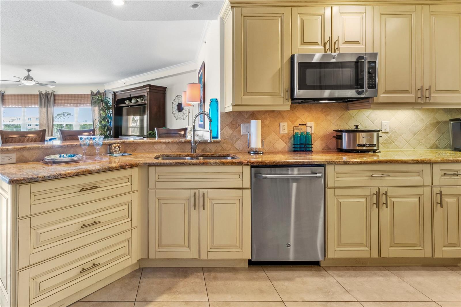 7820 34TH AVE W #201, BRADENTON, FL, 34209