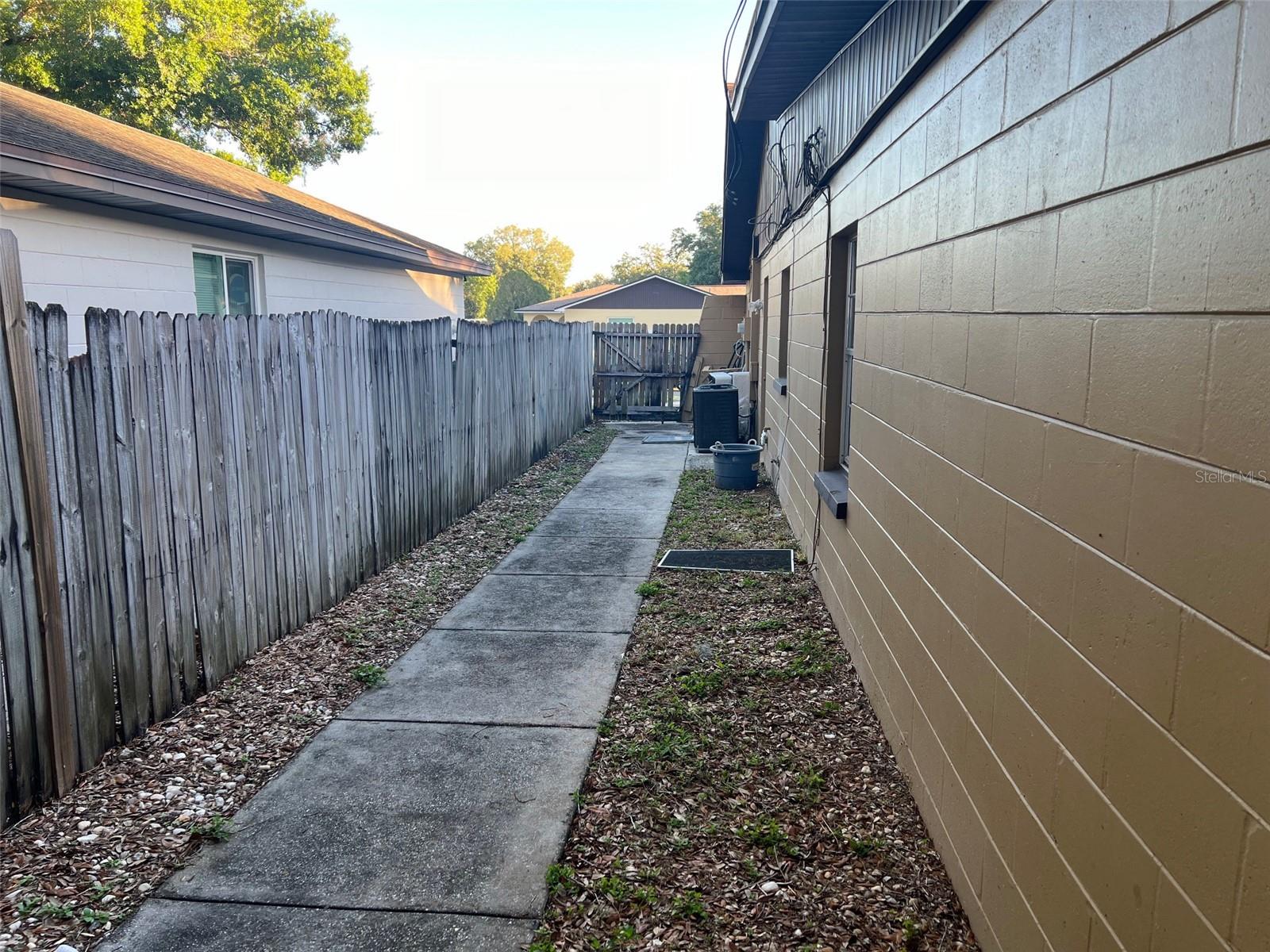 4231 TRUMAN DR, SEFFNER, FL, 33584