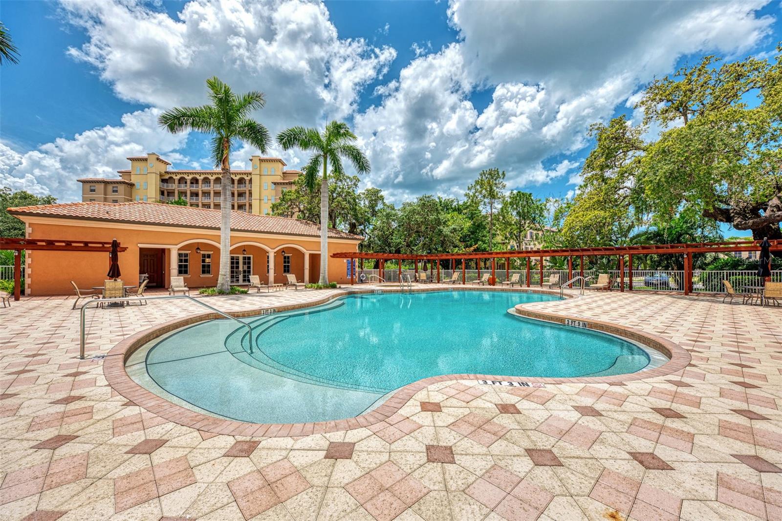 5531 CANNES CIR #704, SARASOTA, FL, 34231