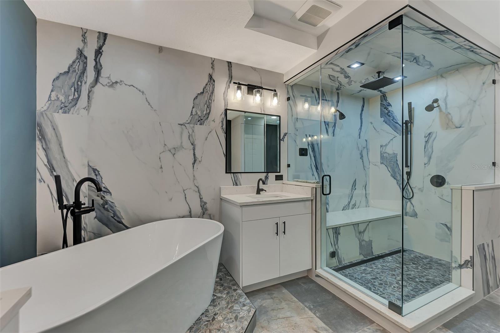 5531 CANNES CIR #704, SARASOTA, FL, 34231
