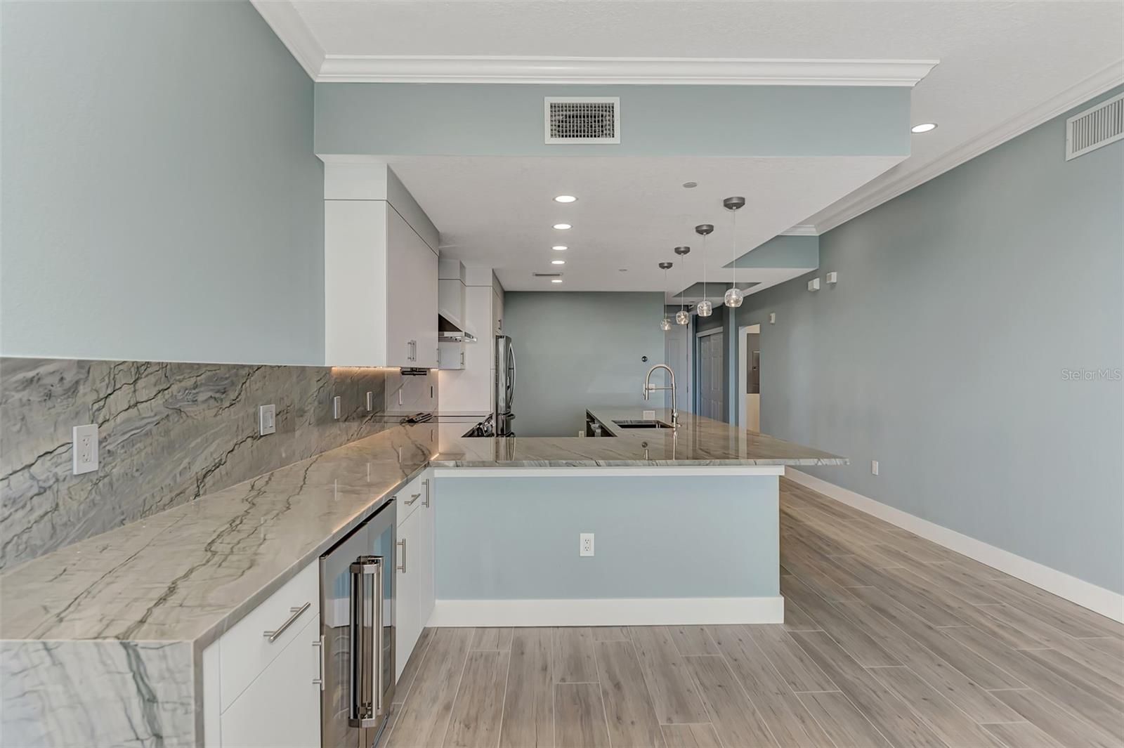 5531 CANNES CIR #704, SARASOTA, FL, 34231
