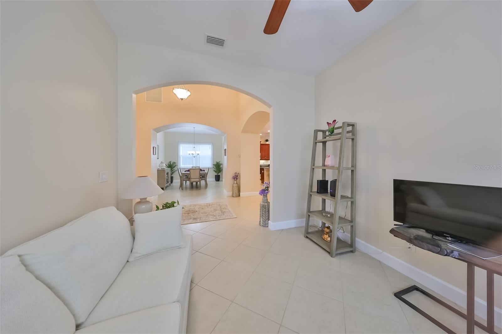 1519 EMERALD DUNES DR, SUN CITY CENTER, FL, 33573