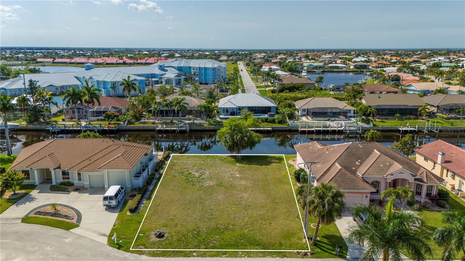 2065 VIA ESPLANADE, PUNTA GORDA, FL, 33950