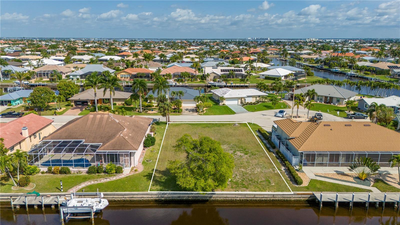 2065 VIA ESPLANADE, PUNTA GORDA, FL, 33950