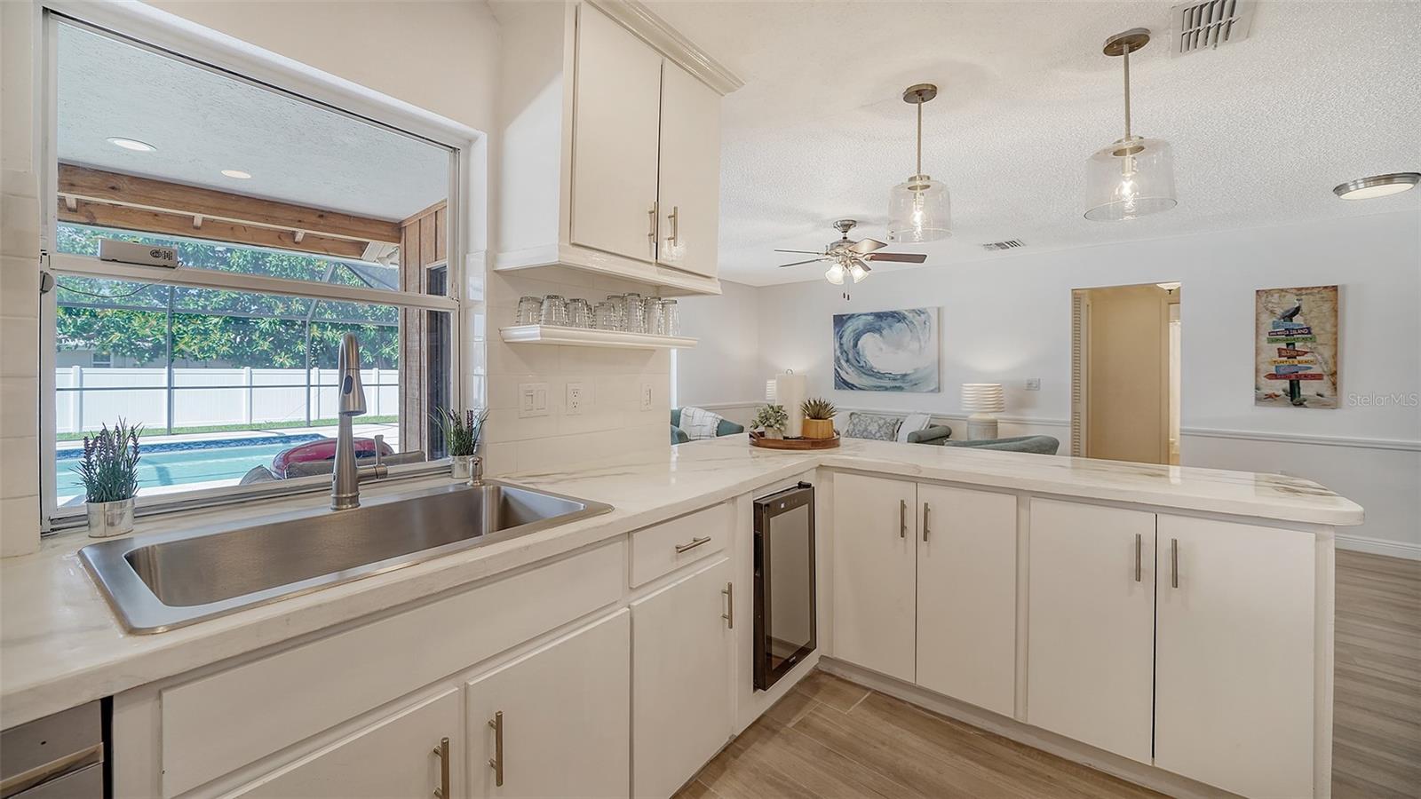 5988 LARCHWOOD AVE, SARASOTA, FL, 34231