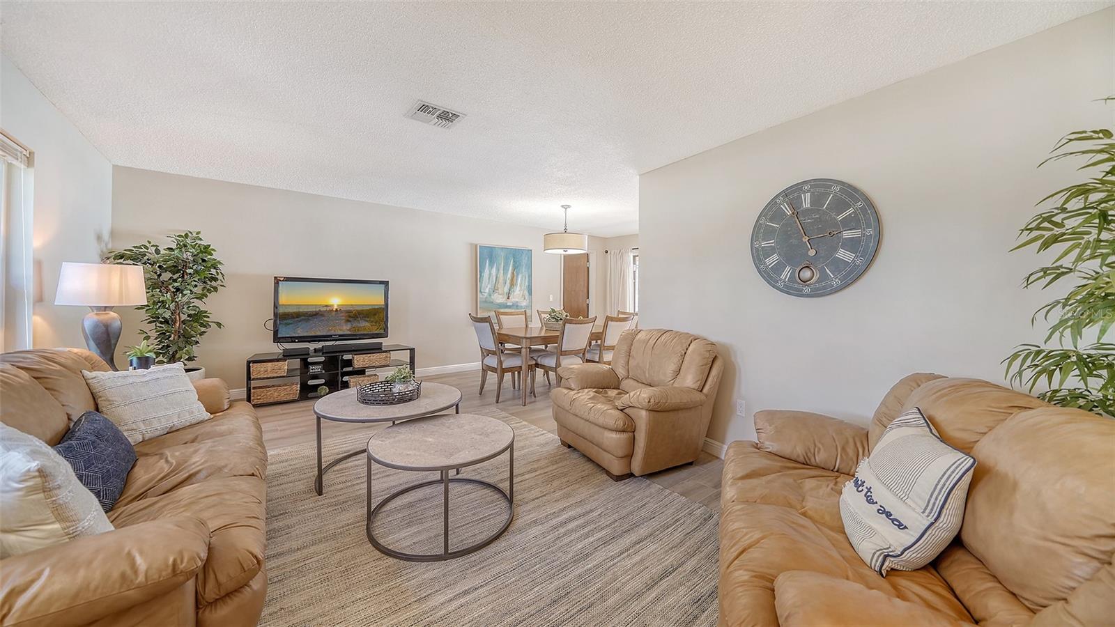 5988 LARCHWOOD AVE, SARASOTA, FL, 34231