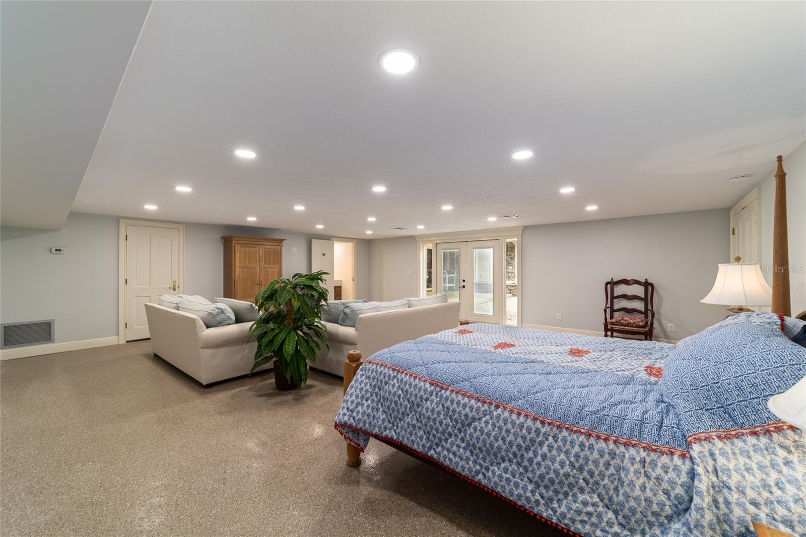 2162 SE MILL CREEK CIR, OCALA, FL, 34471