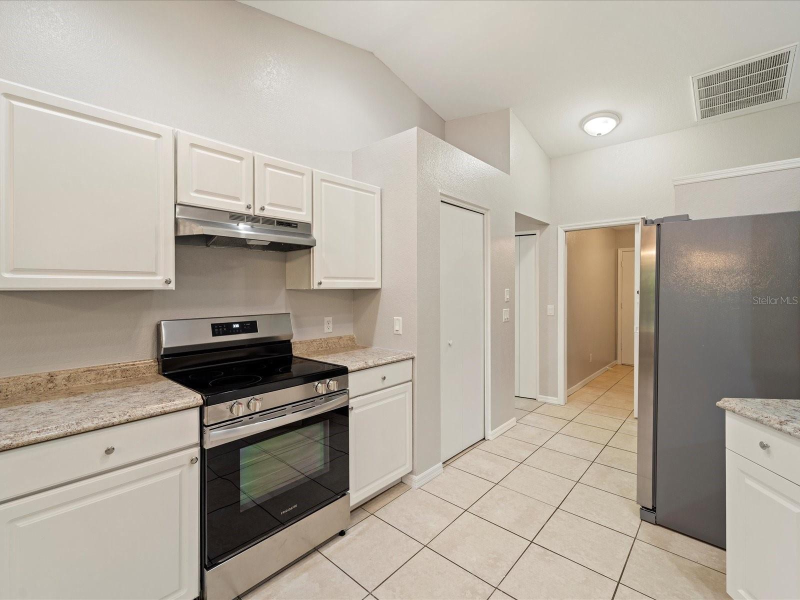 1291 BEACON DR, PORT CHARLOTTE, FL, 33952