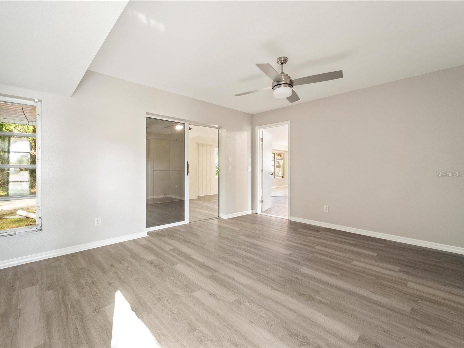 1291 BEACON DR, PORT CHARLOTTE, FL, 33952