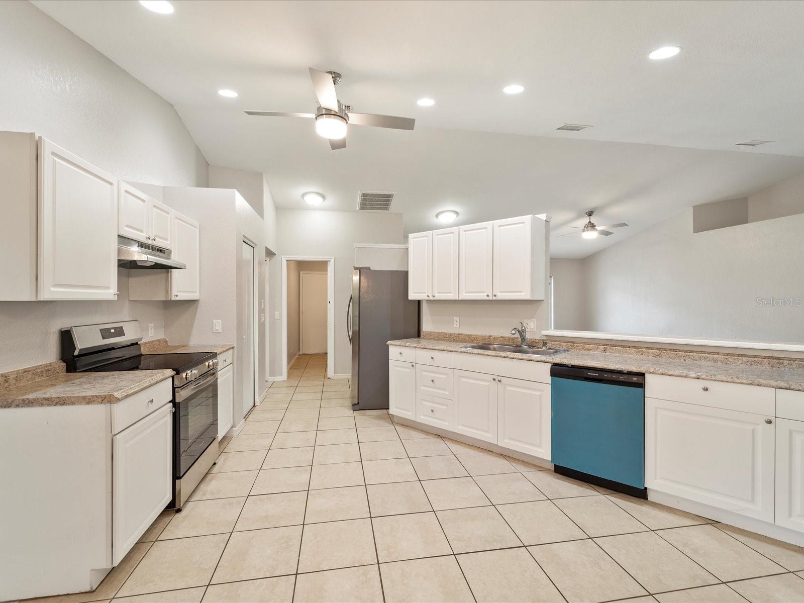 1291 BEACON DR, PORT CHARLOTTE, FL, 33952