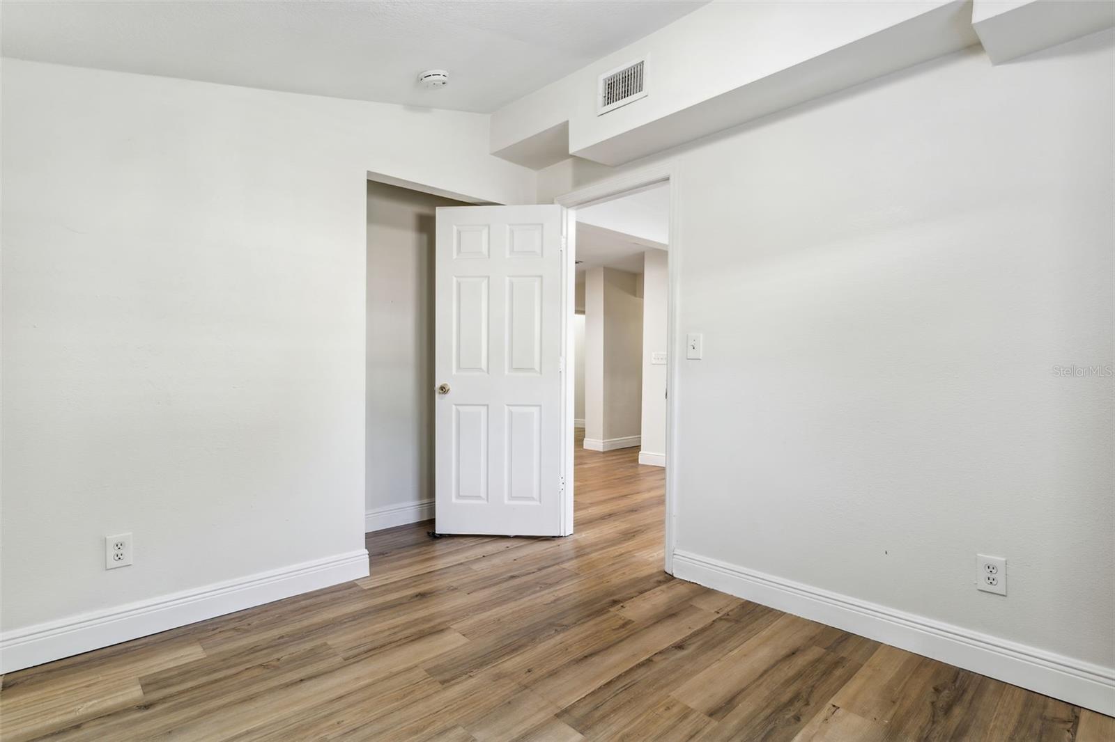 206 E FRIERSON AVE, TAMPA, FL, 33603
