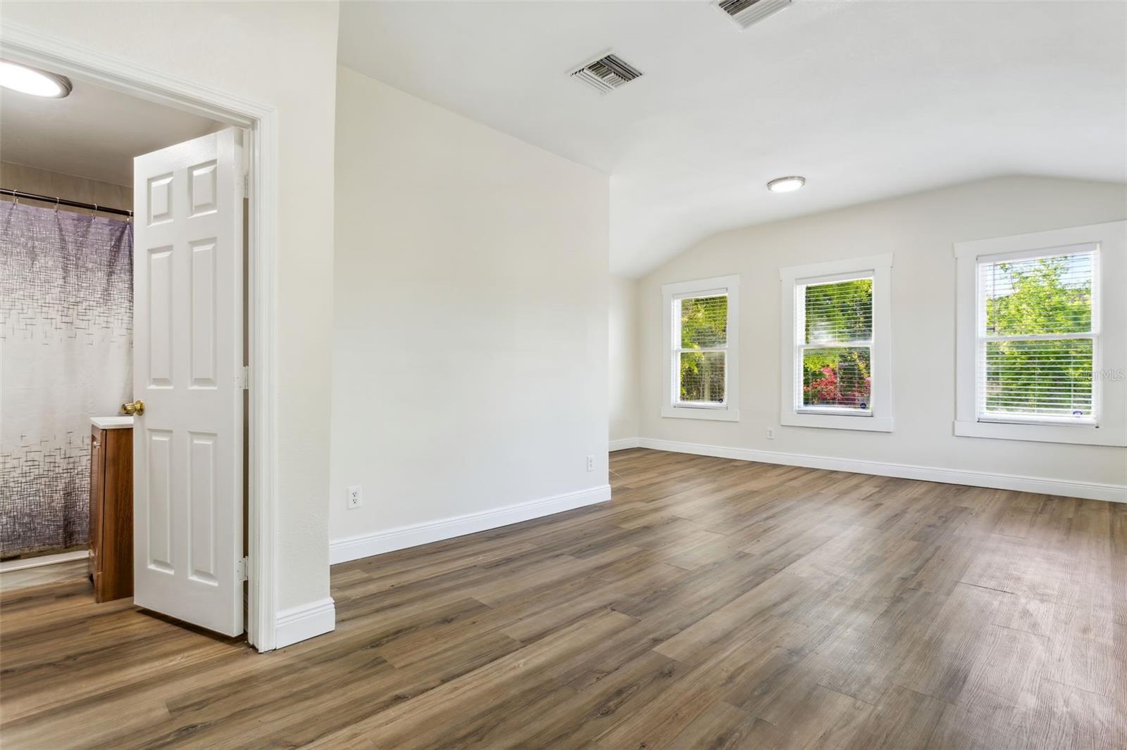 206 E FRIERSON AVE, TAMPA, FL, 33603