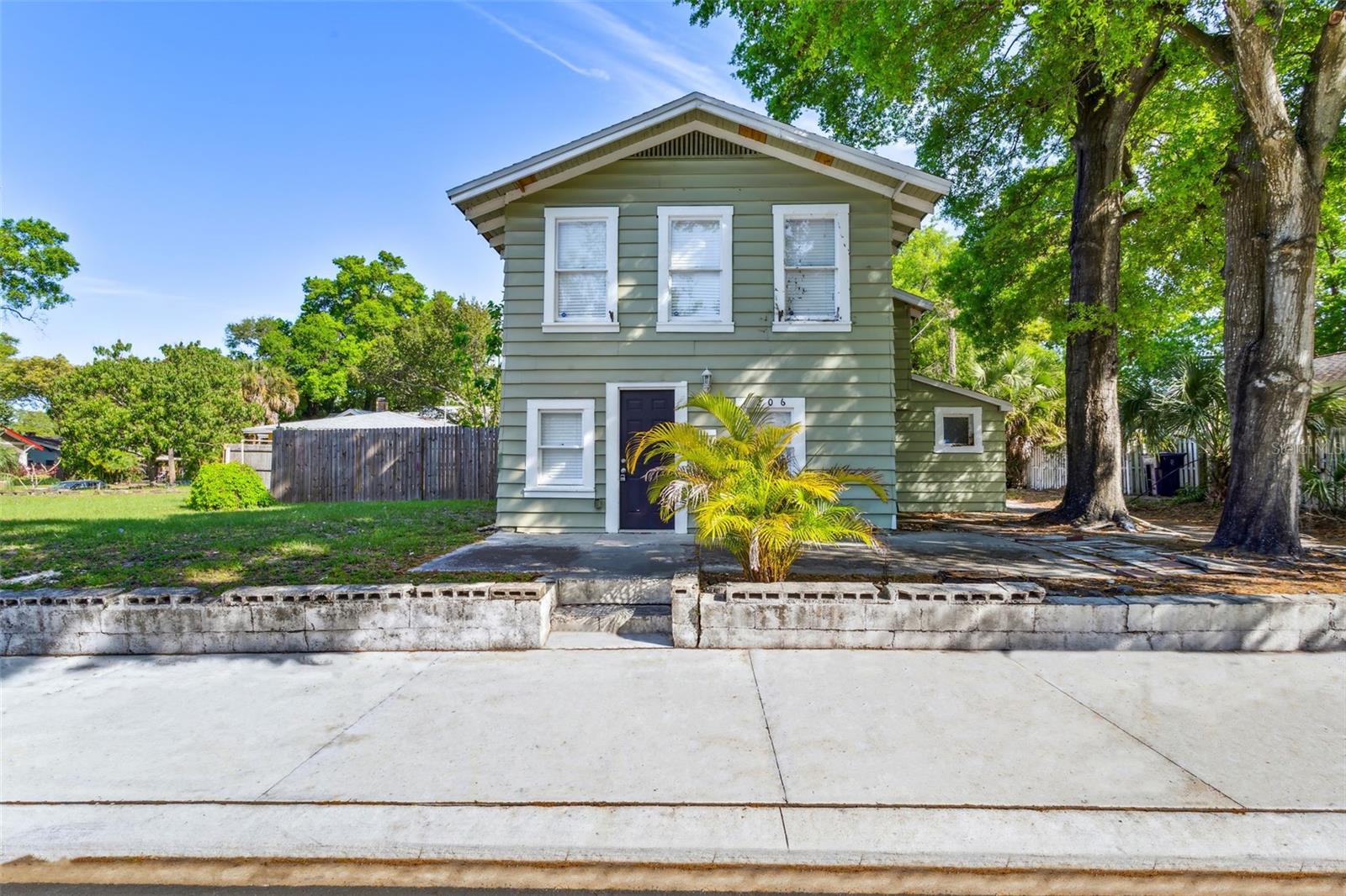 206 E FRIERSON AVE, TAMPA, FL, 33603