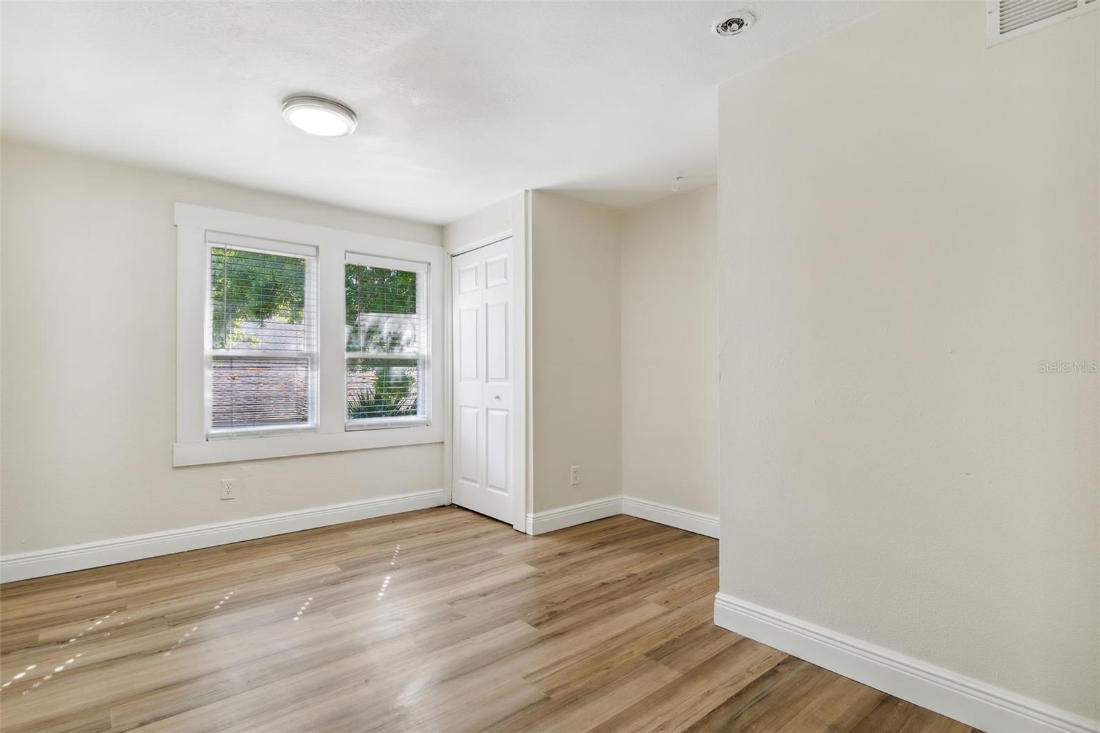 206 E FRIERSON AVE, TAMPA, FL, 33603