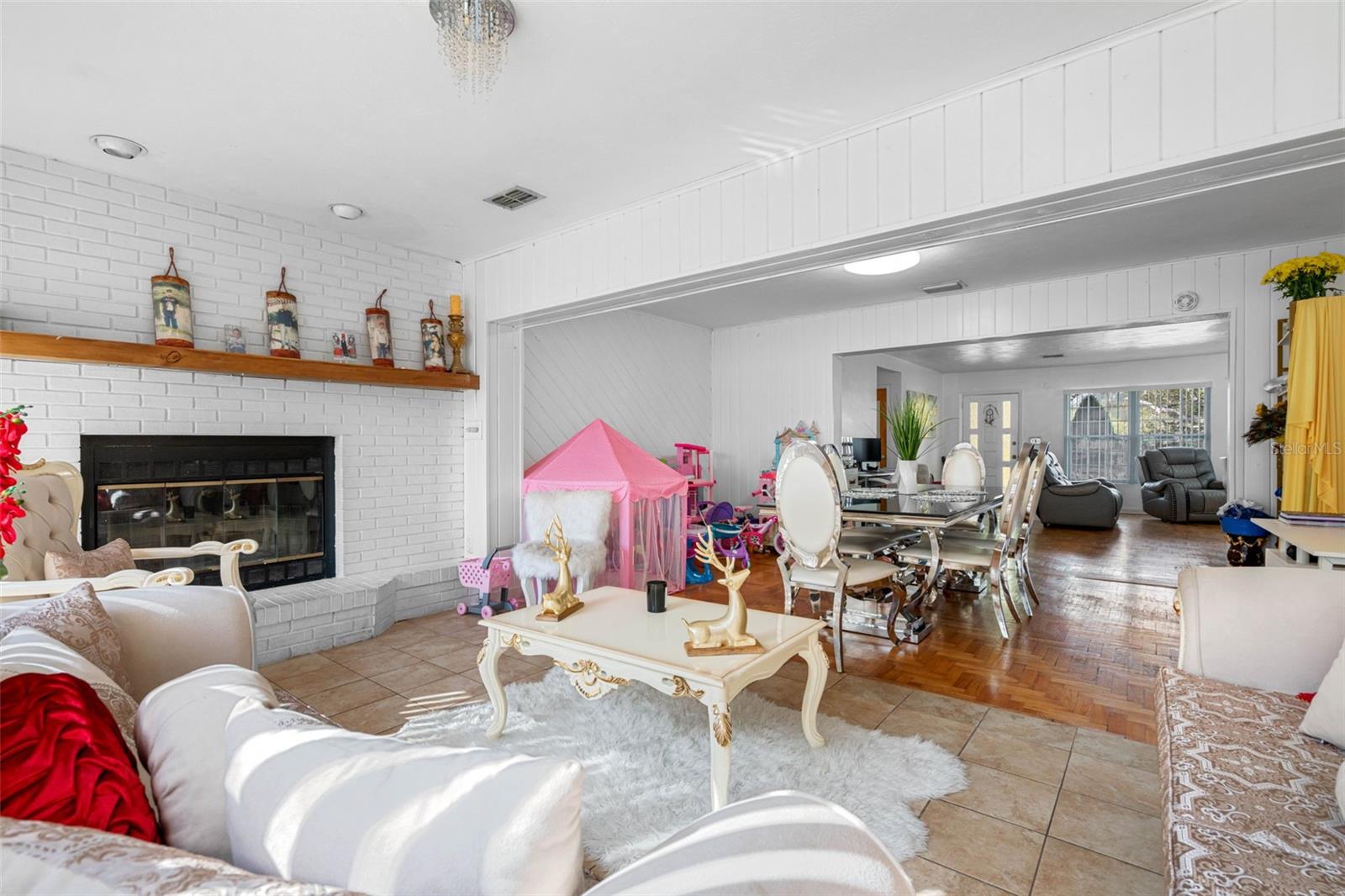 1215 S KEENE RD, CLEARWATER, FL, 33756