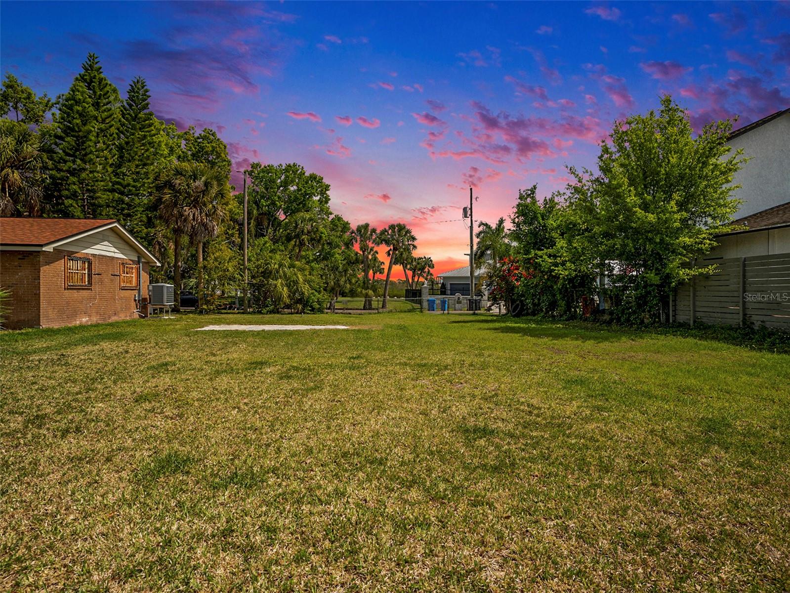 7406 BAY DR, TAMPA, FL, 33635